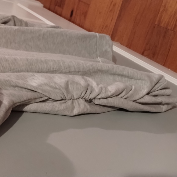 Maternity Sweatshirt Pullover - Picture 4 of 7